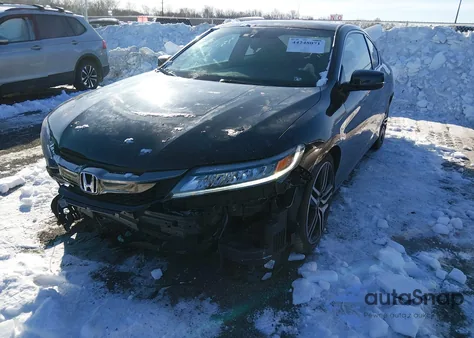 2017 Honda Accord Touring V6 from USA, damaged, VIN 1HGCT2B08HA002261